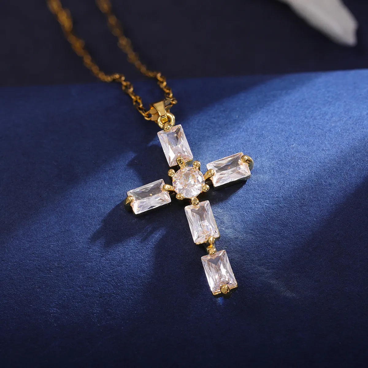 Wholesale Classic Style Cross 304 Stainless Steel Copper Inlay 18K Gold Plated Zircon Pendant Necklace