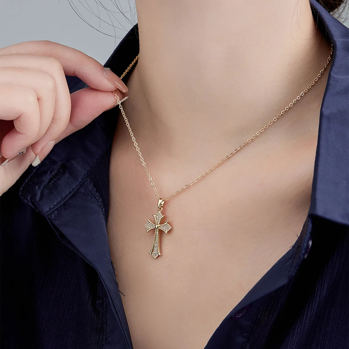 304 Stainless Steel Copper Simple Style Classic Style Tassel Cross Layered Necklaces