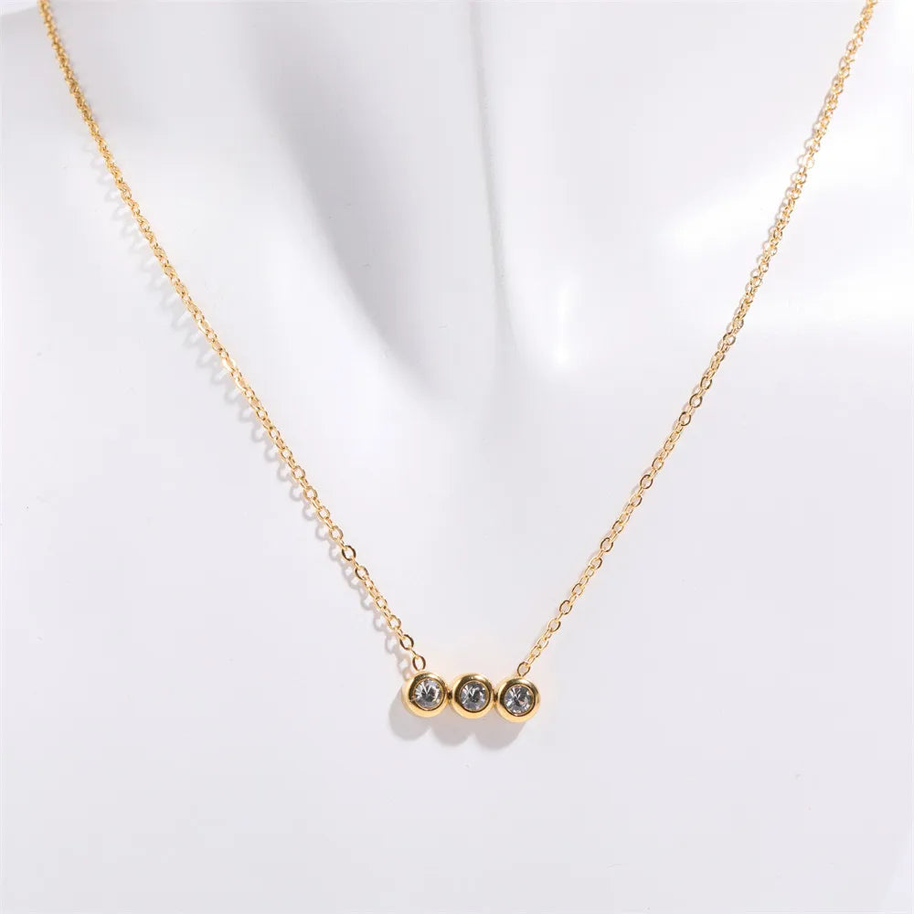 201 Stainless Steel 304 Stainless Steel Glass Gold Plated Retro Inlay Solid Color Zircon Pendant Necklace