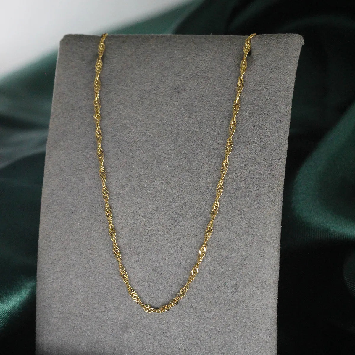 304 Stainless Steel Gold Plated Basic Modern Style Classic Style Solid Color Necklace