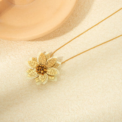 304 Stainless Steel Gold Plated Classical Romantic Sweet Plating Hollow Out Flower Pendant Necklace