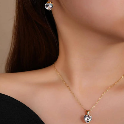 Wholesale Jewelry Luxurious Simple Style Heart Shape 304 Stainless Steel Zircon Gold Plated Plating Inlay Necklace