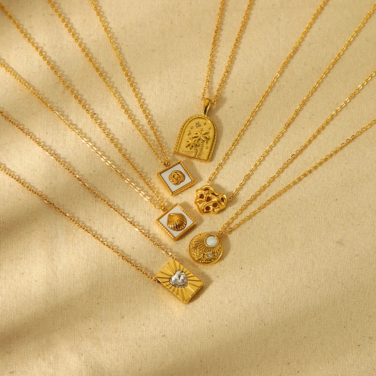 304 Stainless Steel Gold Plated Simple Style Classic Style Plating Solid Color Pendant Necklace