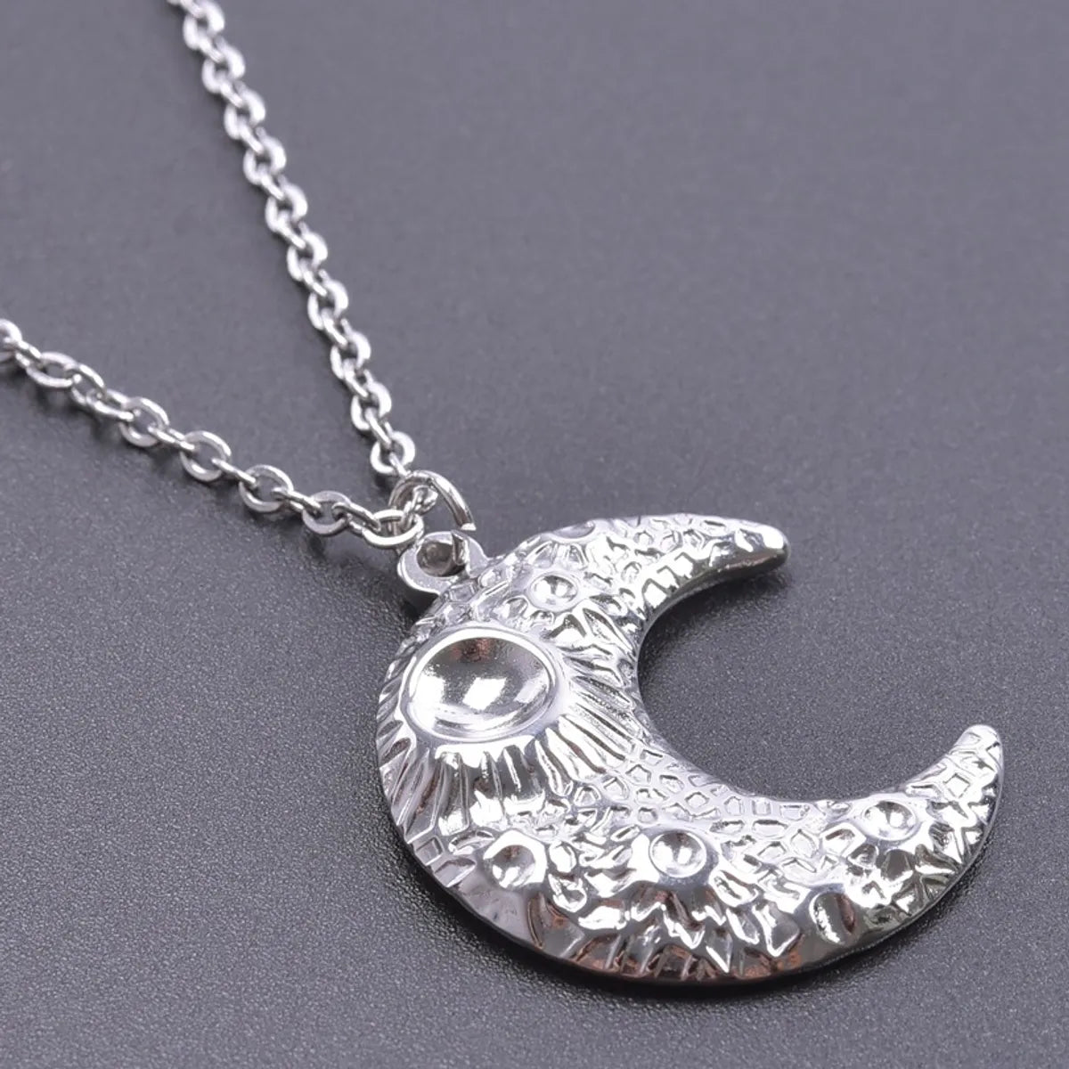 304 Stainless Steel IG Style Modern Style Plating Moon Pendant Necklace