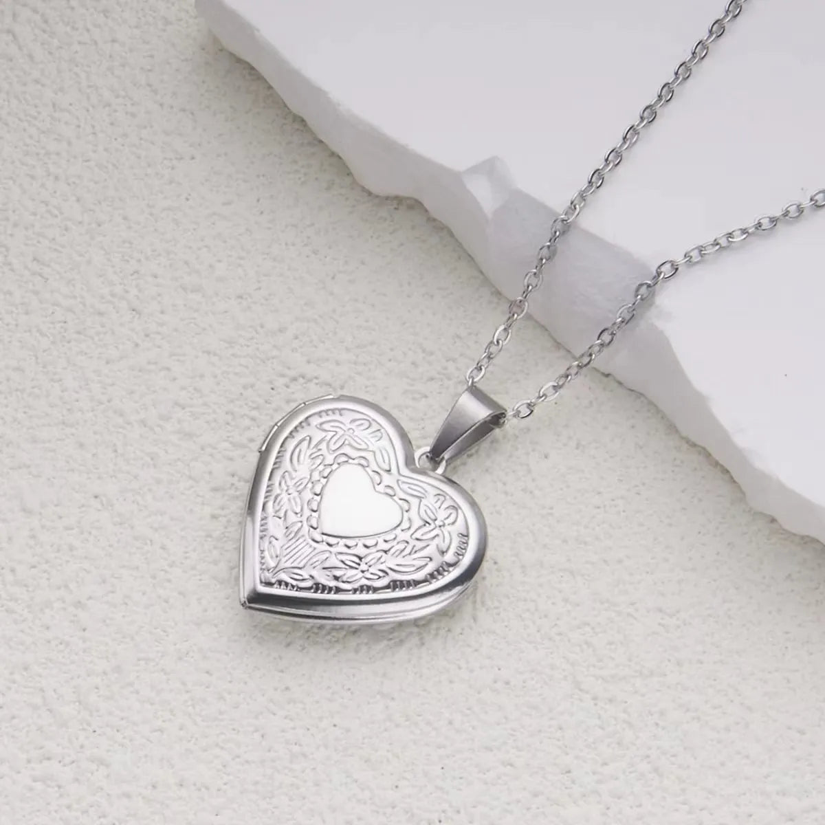 304 Stainless Steel 18K Gold Plated IG Style Sweet Heart Shape Pendant Necklace Locket Necklace