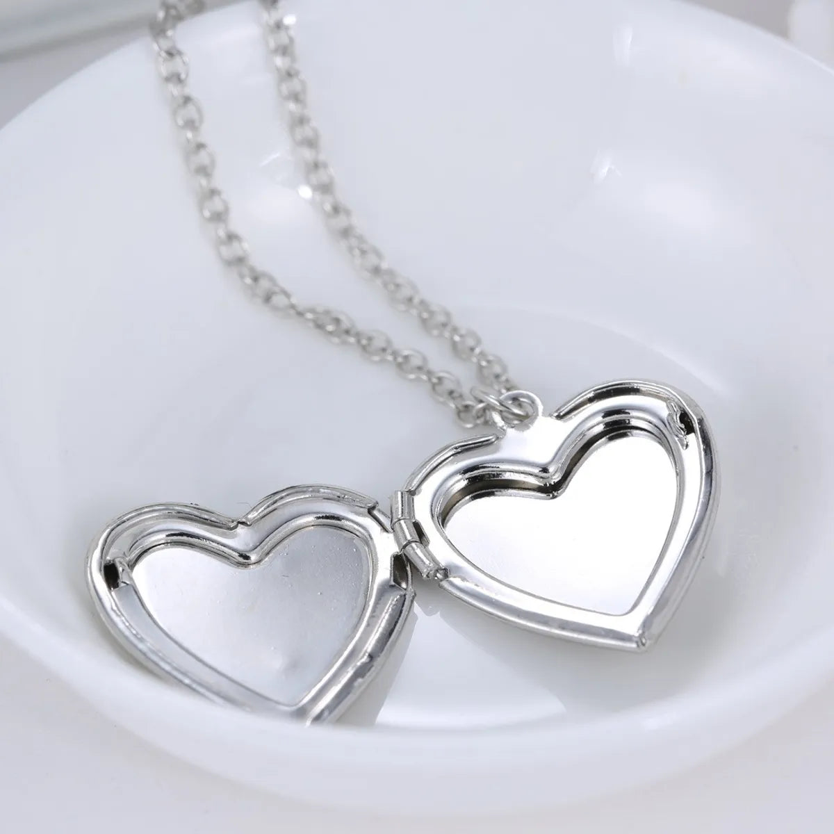 304 Stainless Steel Lady Sweet Enamel Heart Shape Pendant Necklace