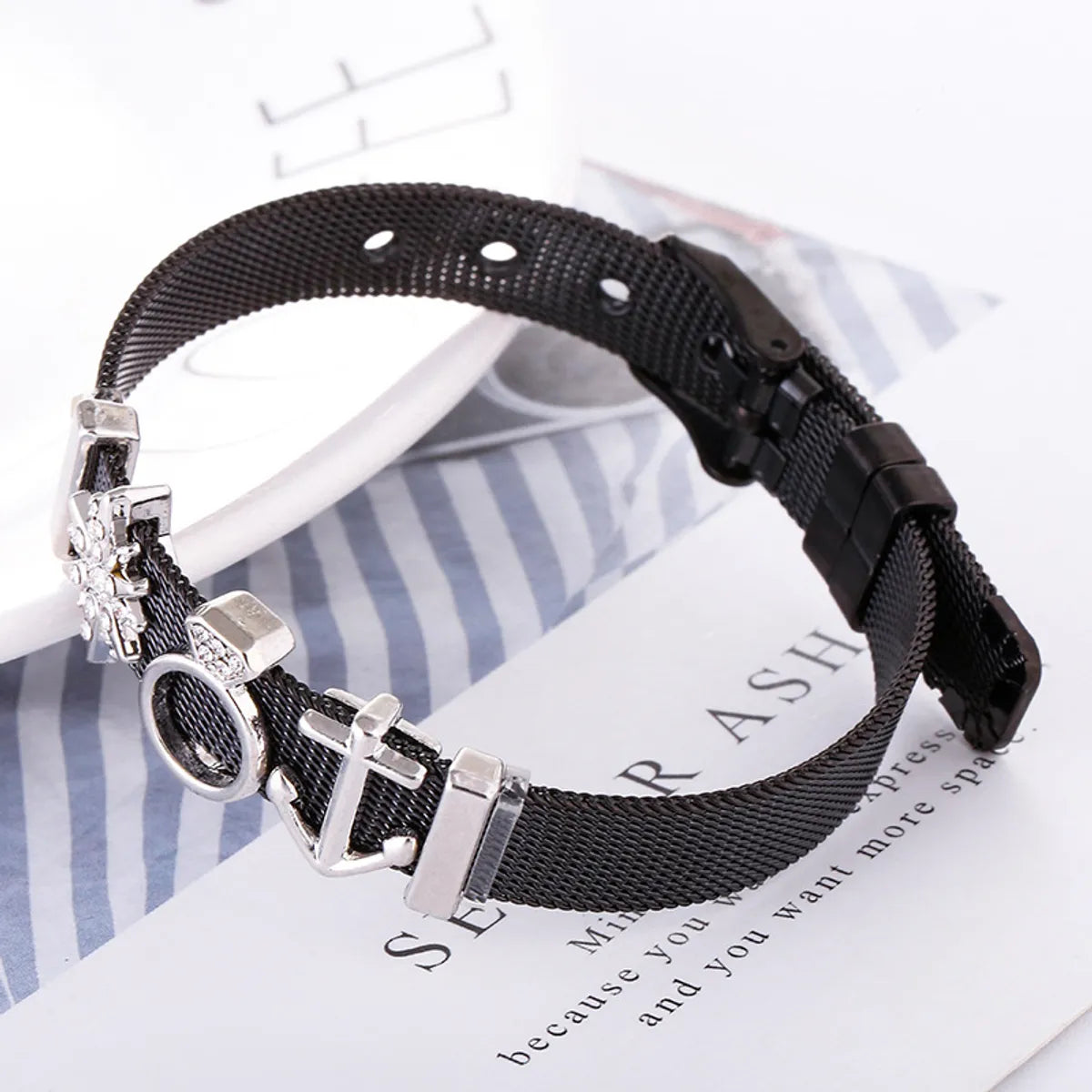 304 Stainless Steel Pu Leather Simple Style Classic Style Inlay Snowflake Rhinestones Bracelets