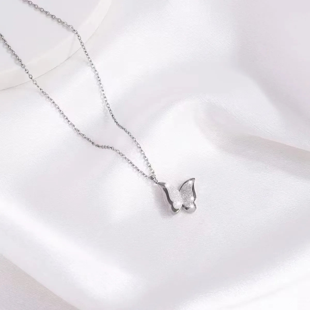 304 Stainless Steel Simple Style Classic Style Butterfly Pendant Necklace