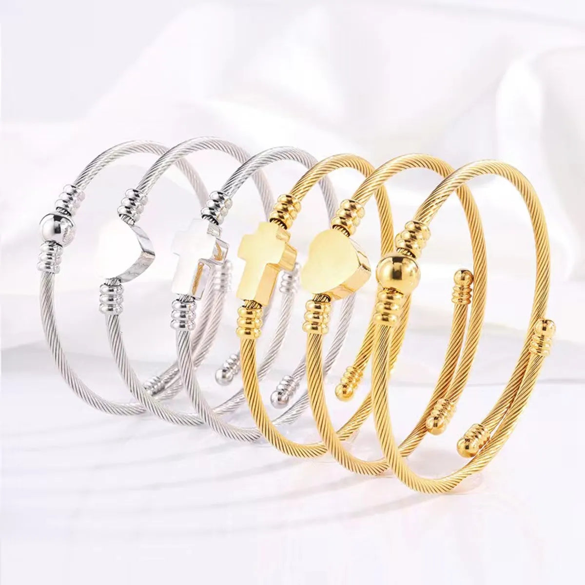 Simple Style Classic Style Heart Shape 304 Stainless Steel Bangle In Bulk