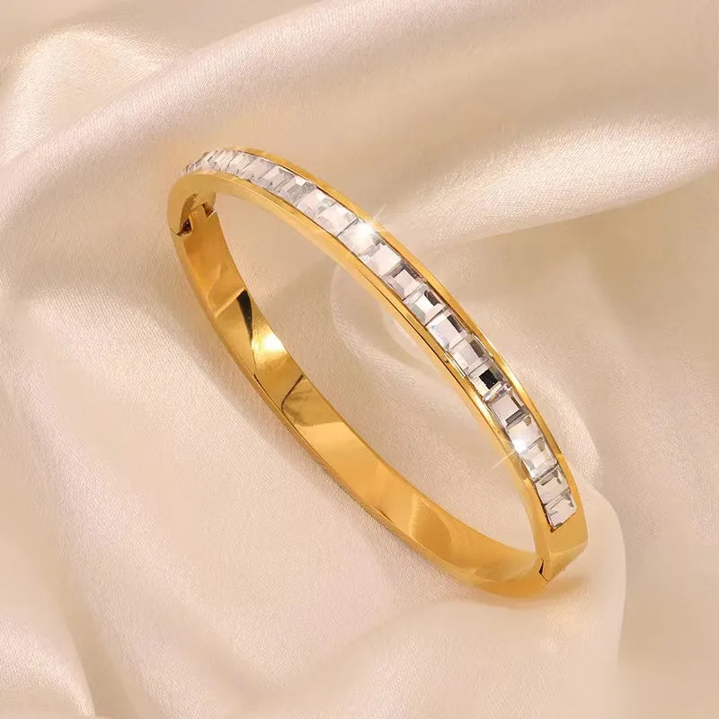 Simple Style Classic Style Solid Color 304 Stainless Steel 18K Gold Plated Zircon Bangle In Bulk