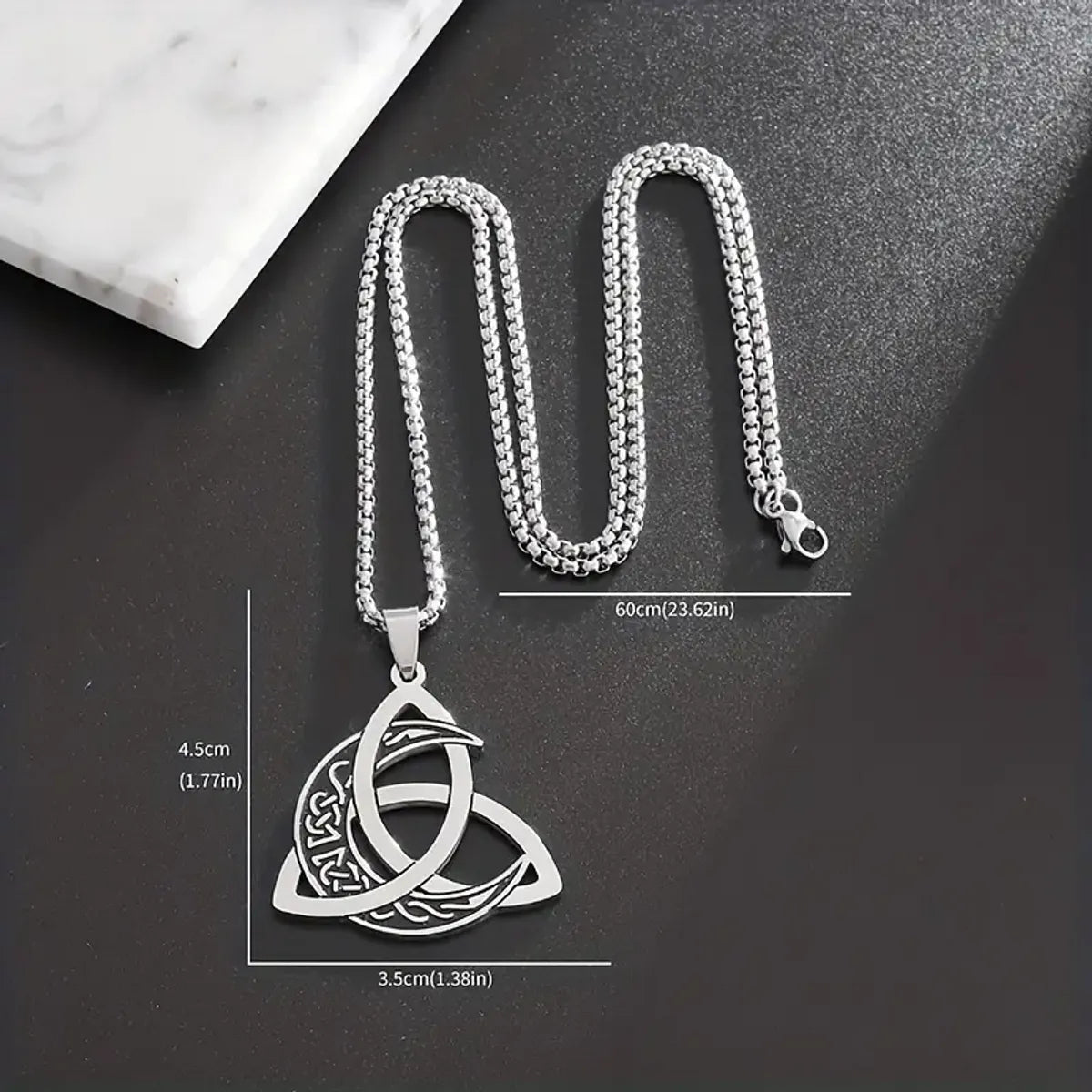 304 Stainless Steel Simple Style Moon Pendant Necklace