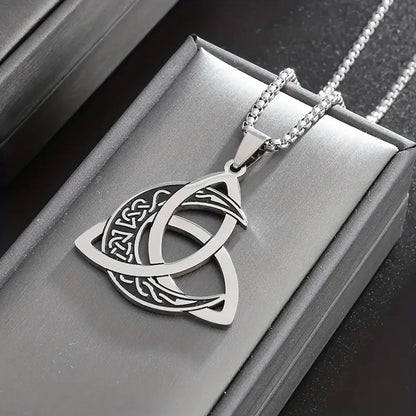 304 Stainless Steel Simple Style Moon Pendant Necklace