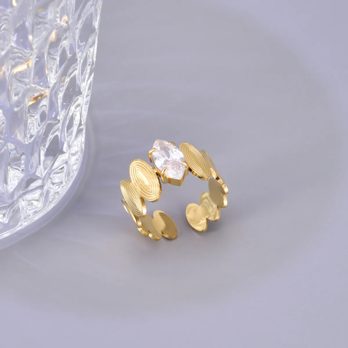 304 Stainless Steel Titanium Steel 18K Gold Plated Simple Style Inlay Round Artificial Rhinestones Open Rings