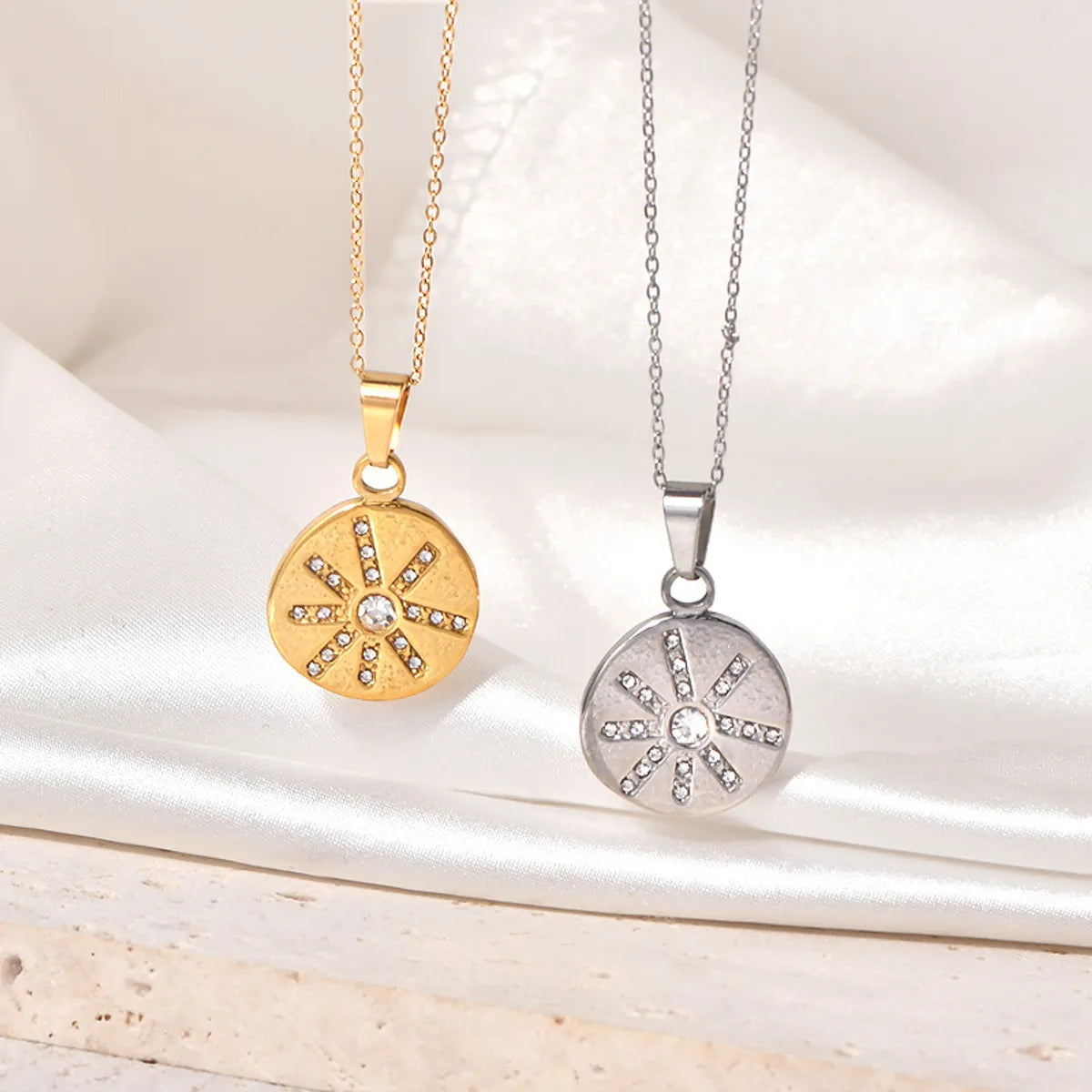 304 Stainless Steel Titanium Steel Simple Style Inlay Star Zircon Pendant Necklace