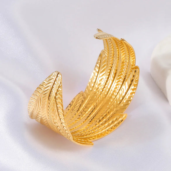 Vintage Style Roman Style Stripe Leaves Flower 304 Stainless Steel 18K Gold Plated Bangle In Bulk