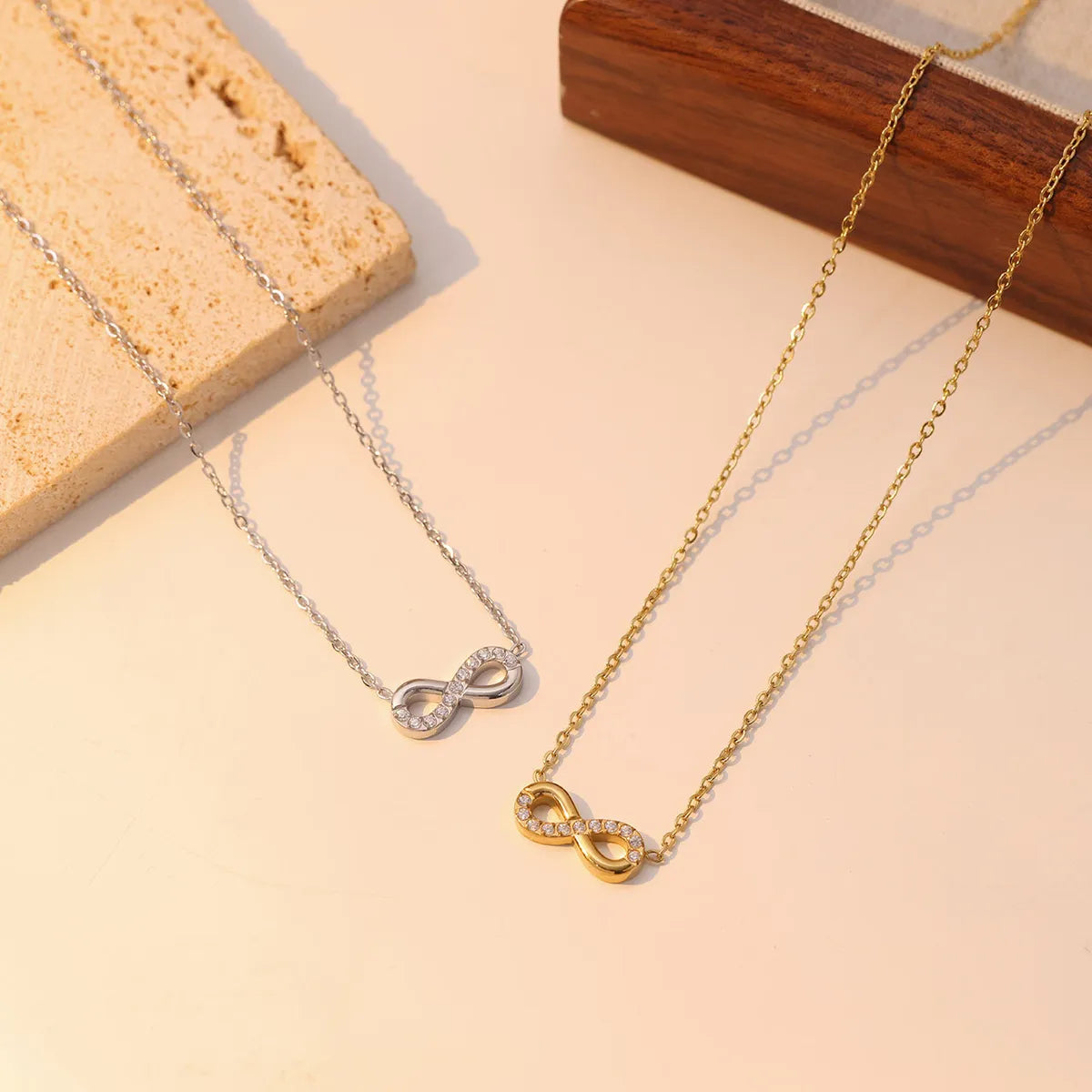 304 Stainless Steel White Gold Plated Gold Plated Casual Simple Style Inlay Infinity Artificial Diamond Pendant Necklace