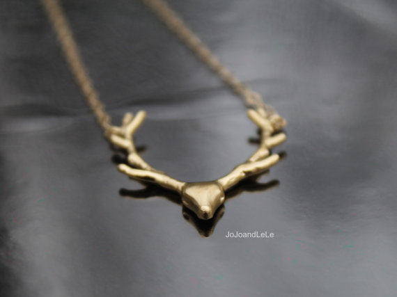 Simple Antler Necklace Christmas Elk Reindeer Pendant Necklace Female Clavicle Chain Fawn Antler Necklace Wholesale