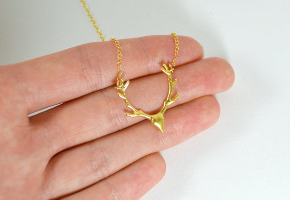 Simple Antler Necklace Christmas Elk Reindeer Pendant Necklace Female Clavicle Chain Fawn Antler Necklace Wholesale