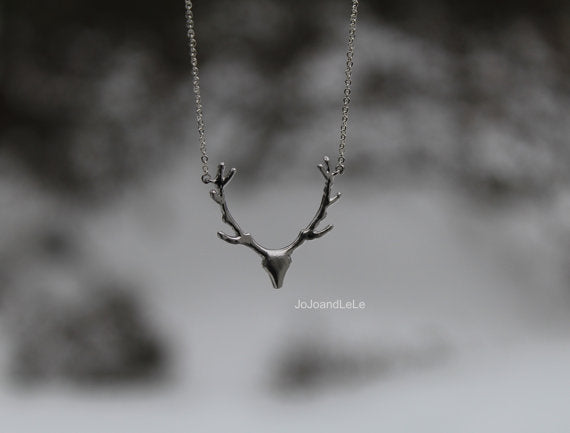 Simple Antler Necklace Christmas Elk Reindeer Pendant Necklace Female Clavicle Chain Fawn Antler Necklace Wholesale