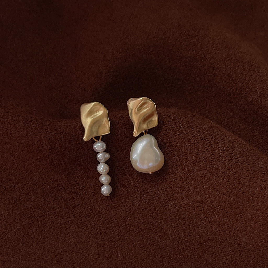 1 Pair Baroque Style Round Freshwater Pearl Copper Asymmetrical Earrings