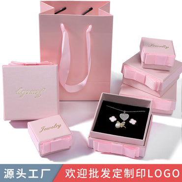 Manufacturer spot wholesale high-end pink jewelry packaging box bow jewelry box gift box carton can be used as logo