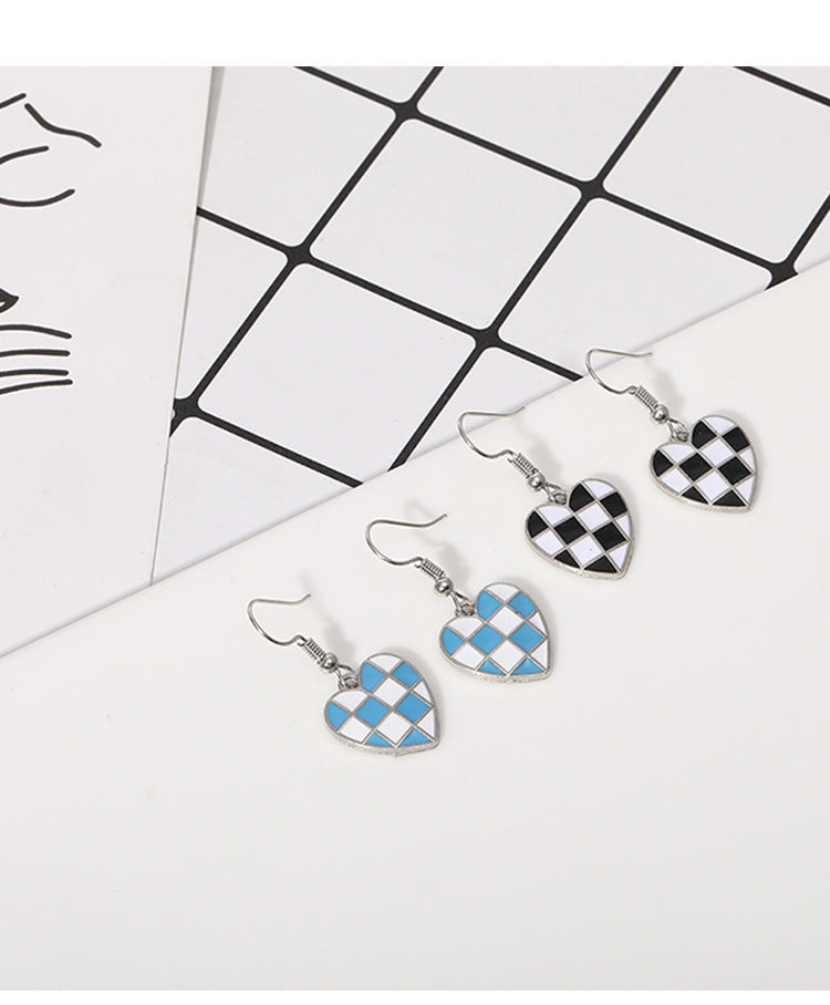 New Black And White Checkerboard Lattice Alloy Drop Oil Heart Earrings