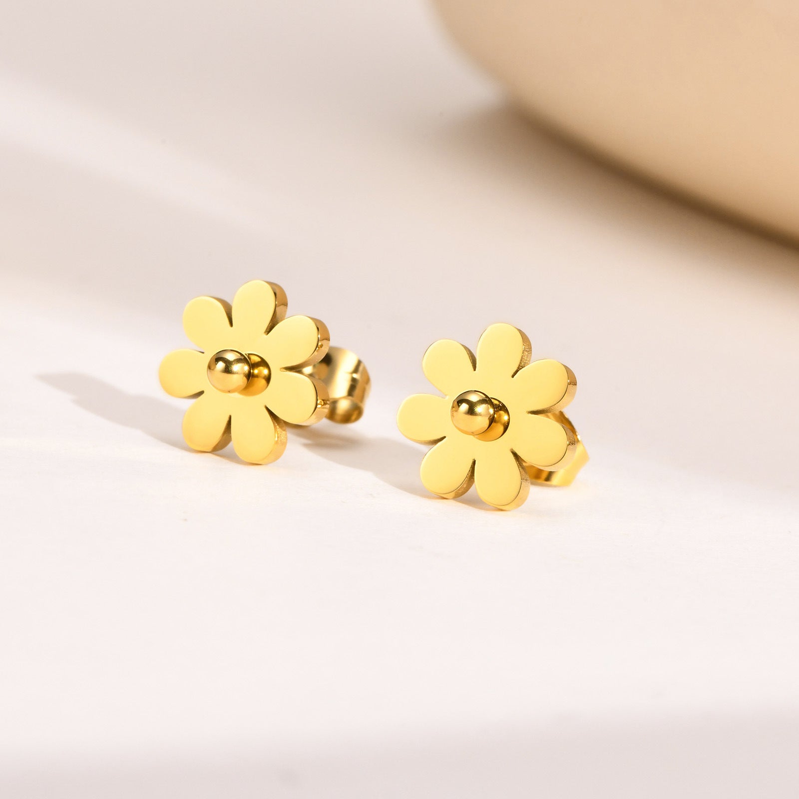 Simple Style Flower Stainless Steel Plating Ear Studs 1 Pair