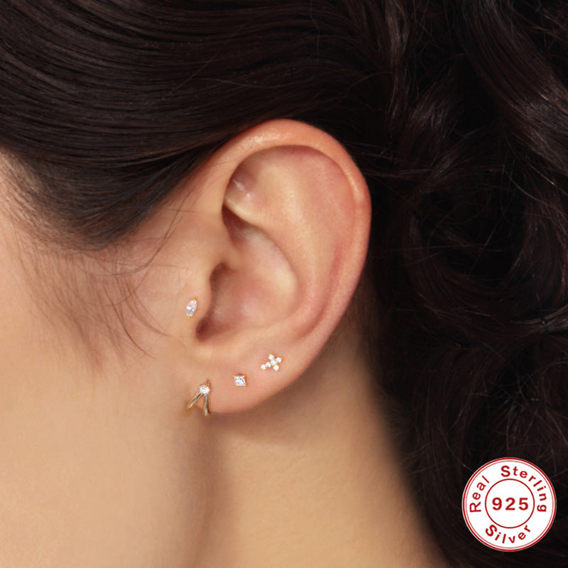 1 Piece Simple Style Star Moon Plating Sterling Silver Zircon Ear Studs