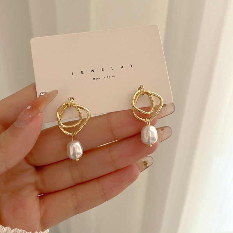 Fashion Irregular Alloy Pearl Drop Earrings