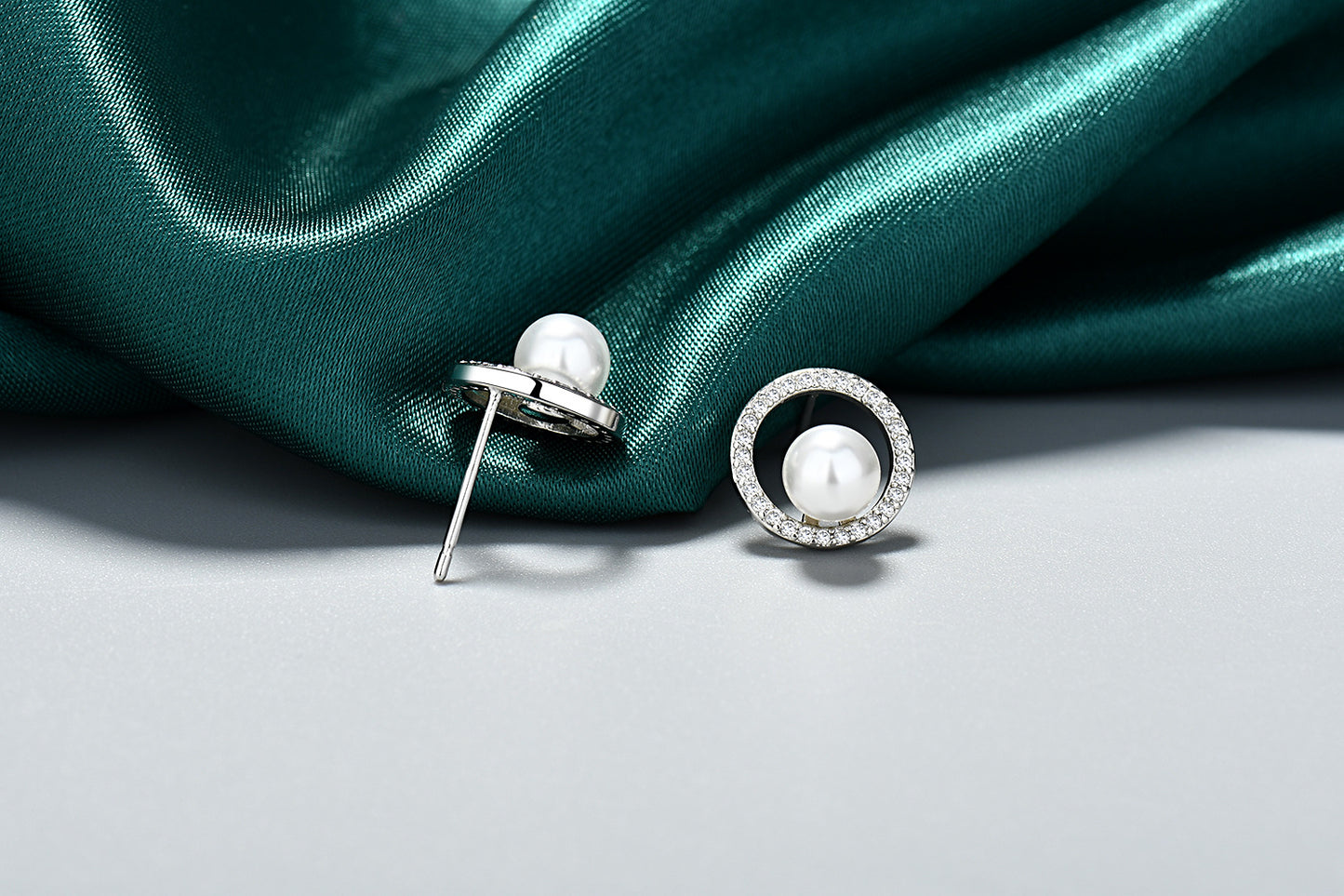 1 Pair Elegant Geometric Inlay Copper Pearl Zircon Ear Studs