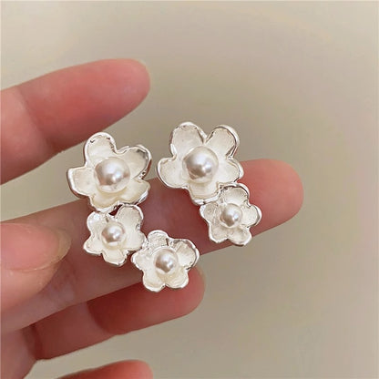 Wholesale Jewelry Lady Flower Alloy Artificial Pearls Inlay Ear Studs