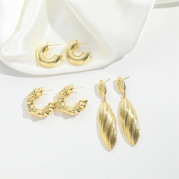 Cross-border hot-selling creative brushed hip-hop style personalized earrings, light luxury, high-end sense of high-quality, Korean earrings, jewelry women