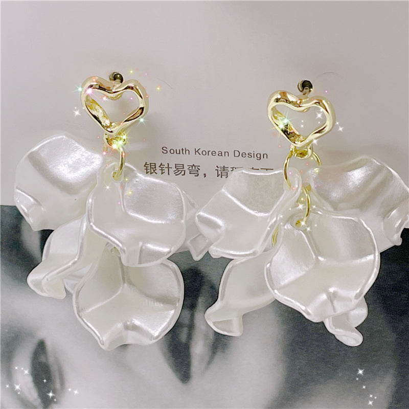 Elegant Petal Arylic Inlay Artificial Pearls Rhinestones Women's Drop Earrings