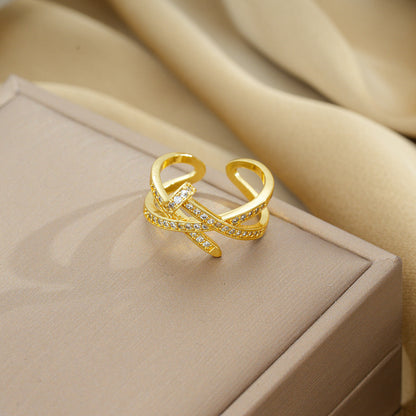 Moderate Luxury Round Geometric Titanium Steel 18K Gold Plated Rings