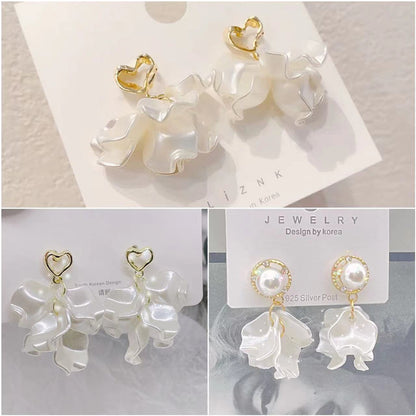 Elegant Petal Arylic Inlay Artificial Pearls Rhinestones Women's Drop Earrings