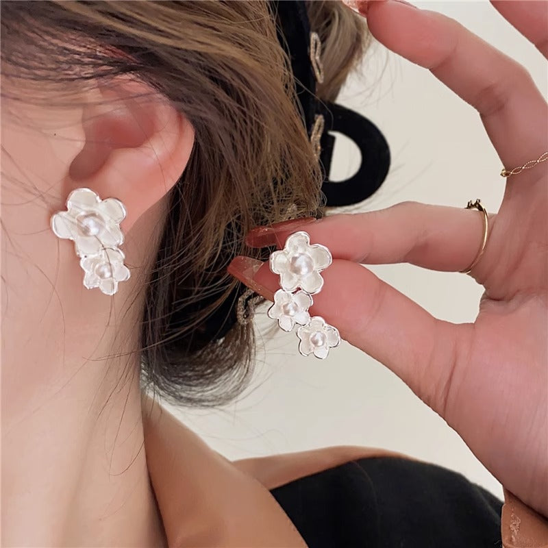 Wholesale Jewelry Lady Flower Alloy Artificial Pearls Inlay Ear Studs