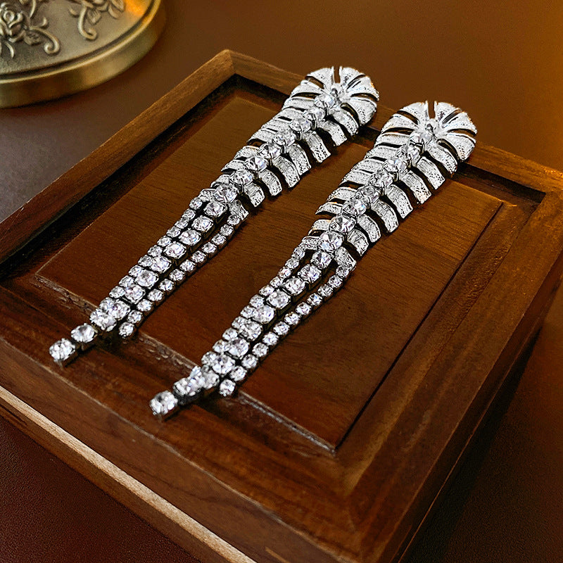 Elegant Leaf Alloy Tassel Plating Inlay Rhinestones Women's Drop Earrings