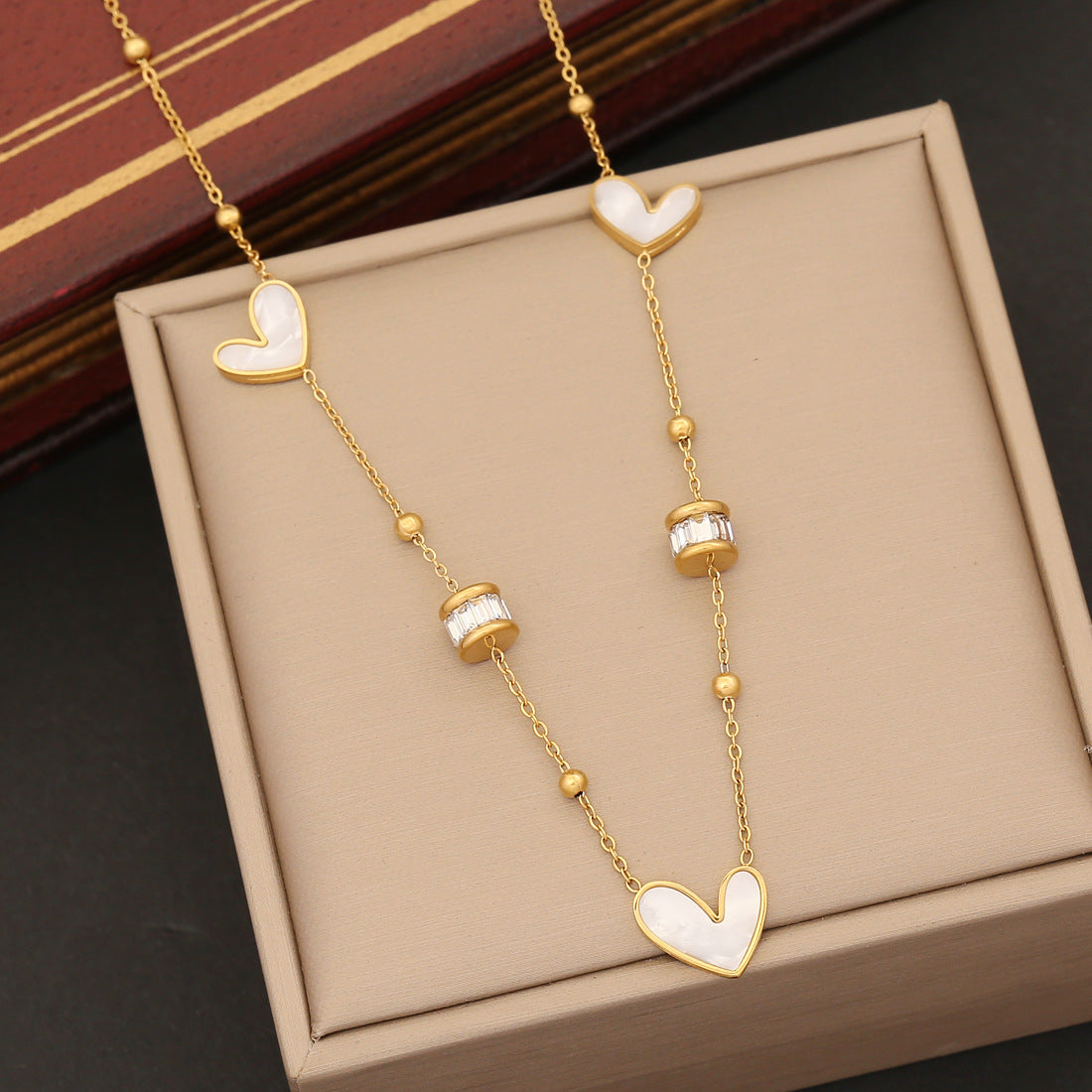 Fashion Heart Stainless Steel Electroplating Necklaces