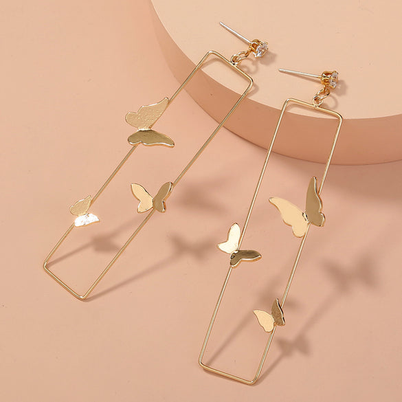 European And American Fashion Creative Butterfly C-shaped Flower Resin Earrings