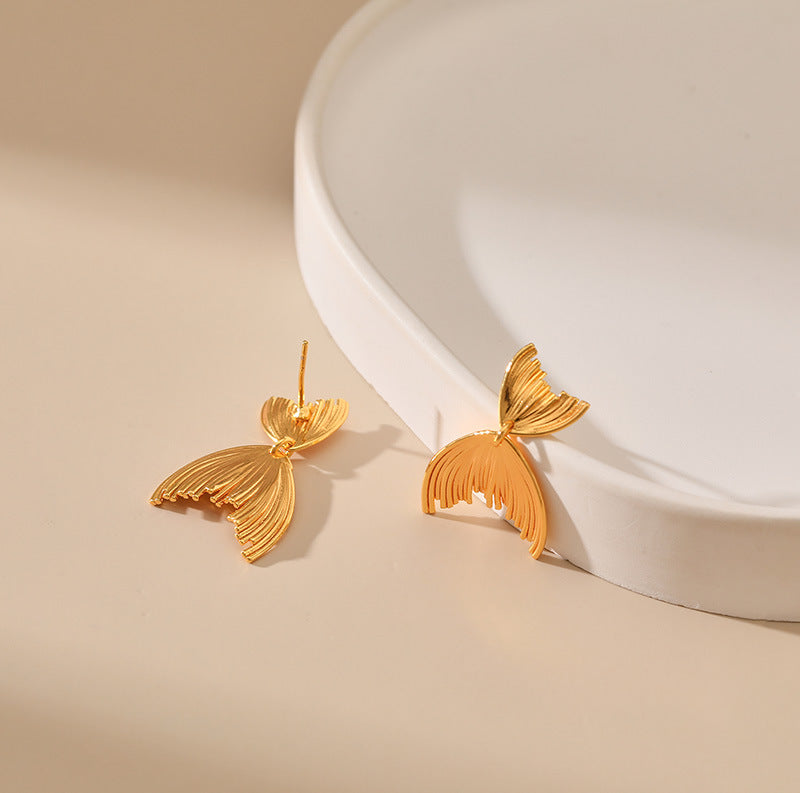 1 Pair Retro Fish Tail Plating Copper 18k Gold Plated Ear Studs