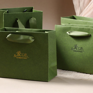 Retro green paper bag small tote bag jewelry jewelry storage bag gift box special paper bag can be printed with logo.