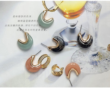 1 Pair Retro C Shape Inlaid Gold Metal Ear Studs