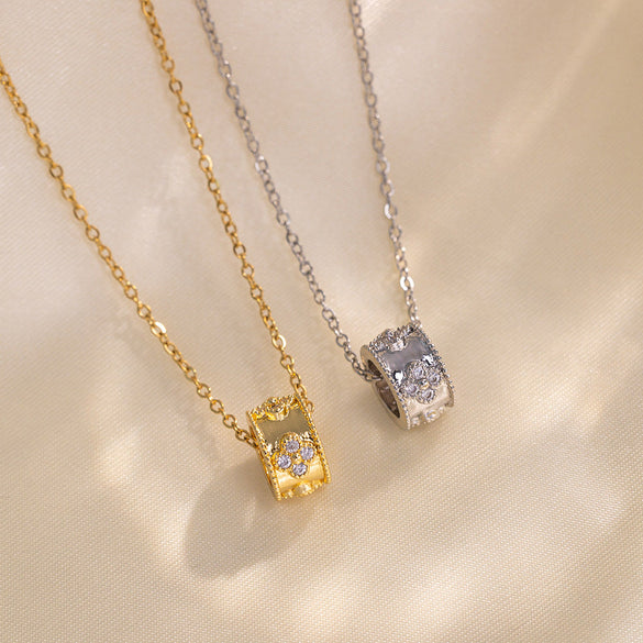 Moderate Luxury Round Leaf Flower Titanium Steel Necklaces