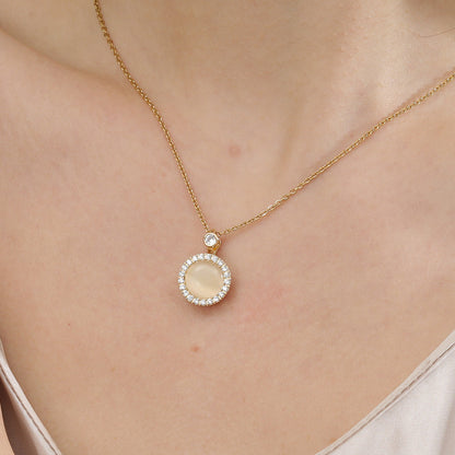 Elegant Round Copper Opal Zircon Pendant Necklace In Bulk