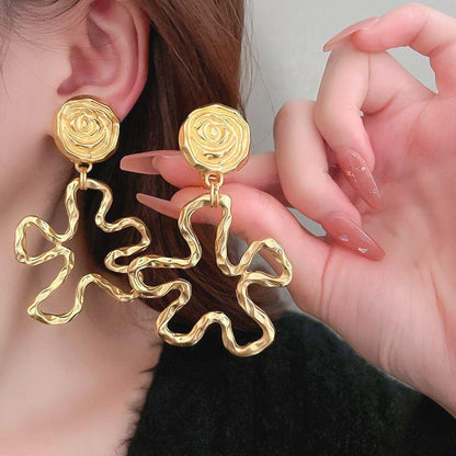 1 Pair Retro Exaggerated Flower Plating Metal Drop Earrings