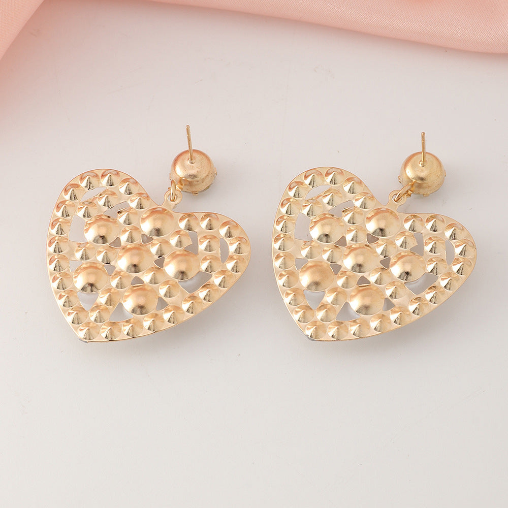 Fashion Hollow Heart Shaped Inlaid Pearl Diamond Metal Drop Earrings