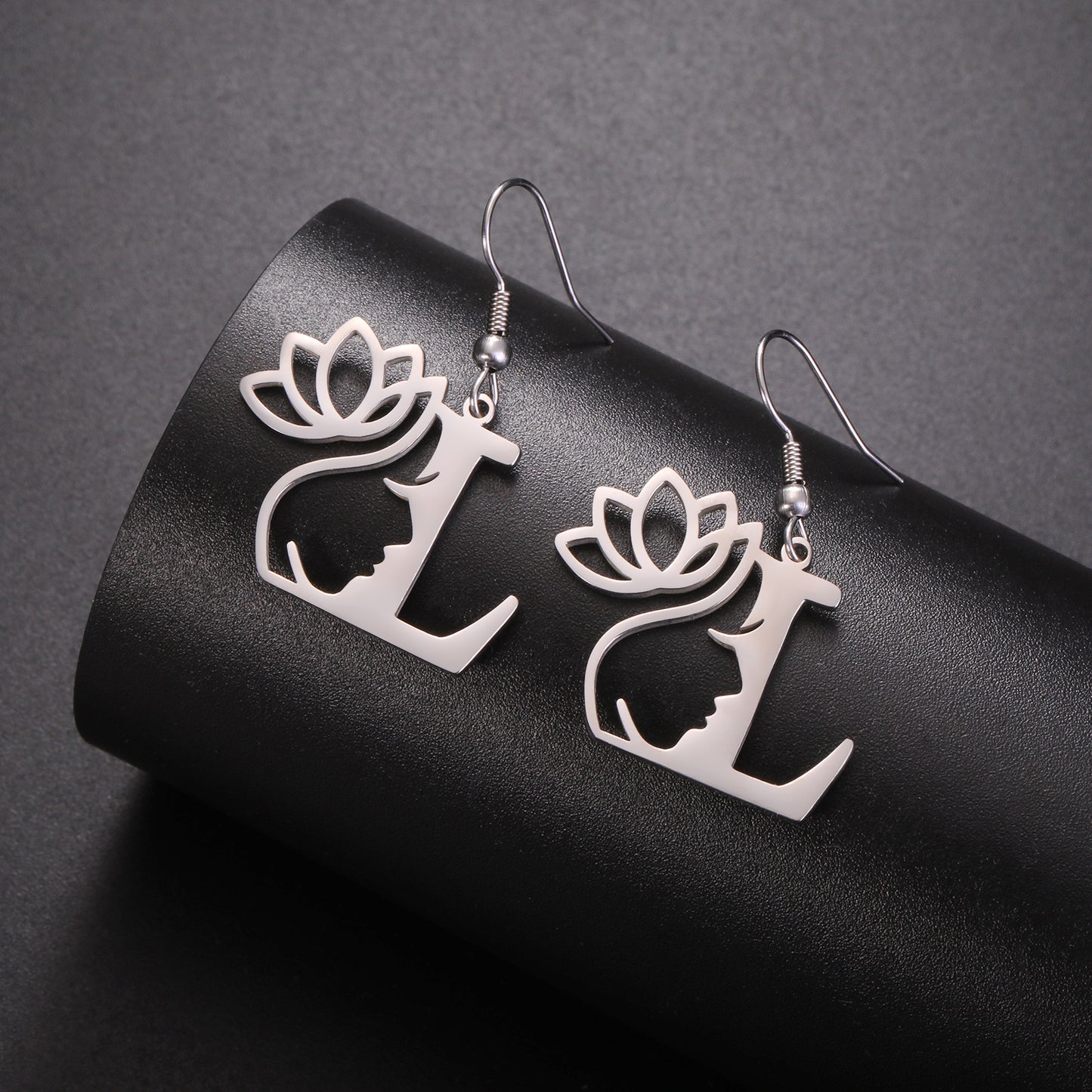 1 Pair Elegant Simple Style Letter Lotus Plating Stainless Steel Drop Earrings