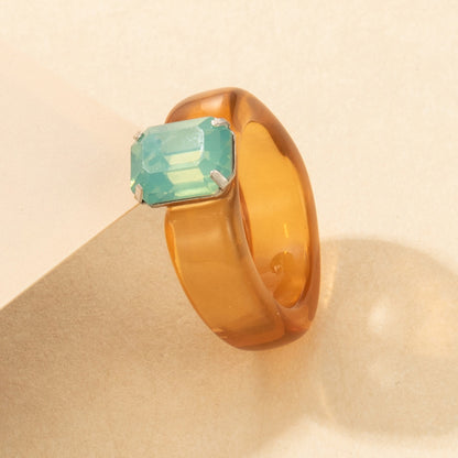 Simple Fashion Transparent Acrylic Resin French Retro Wind Creative Diamond Ring