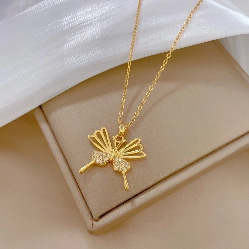 Simple Style Butterfly Titanium Steel Copper Gold Plated Zircon Pendant Necklace In Bulk