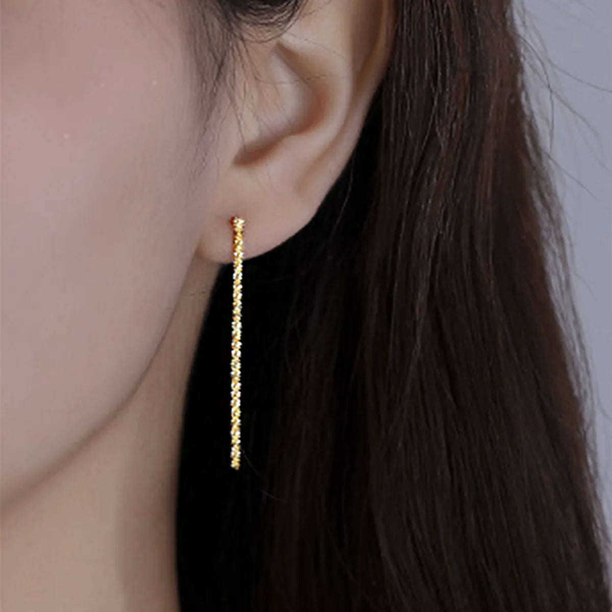 A Pair Of New Ins Fashion Jewelry S Shape Design Simple Tassel Earrings